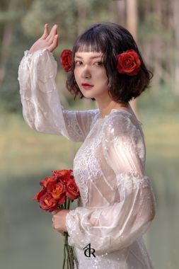 FLORAL CONCEPT NO.1